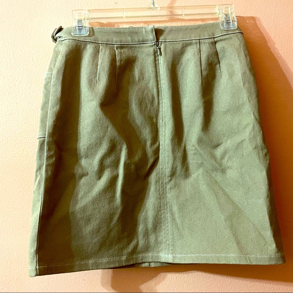 Ann Taylor LOFT - Khaki Zip Skirt with Pockets